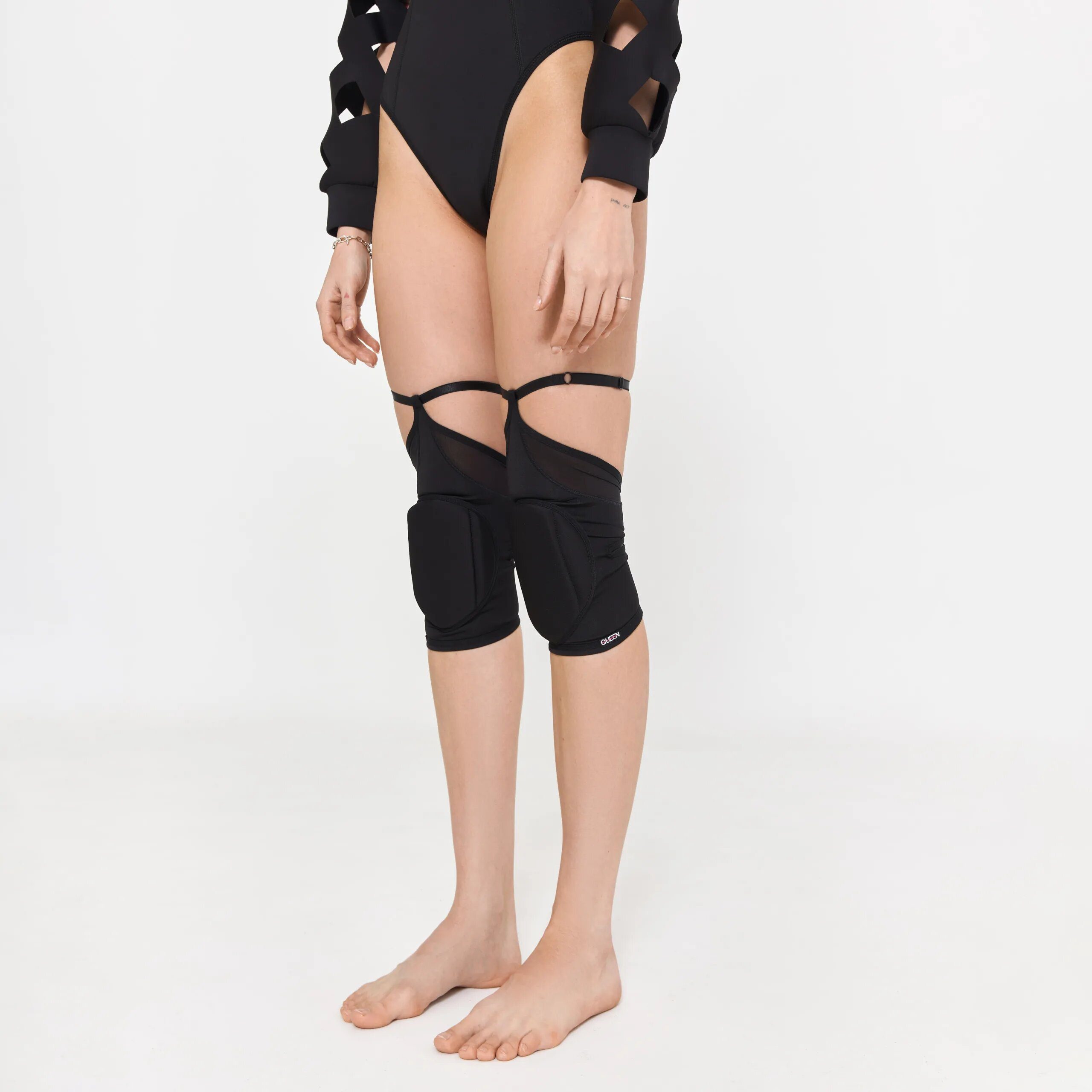 Garter Knee Pads – Black Fire - Image 3