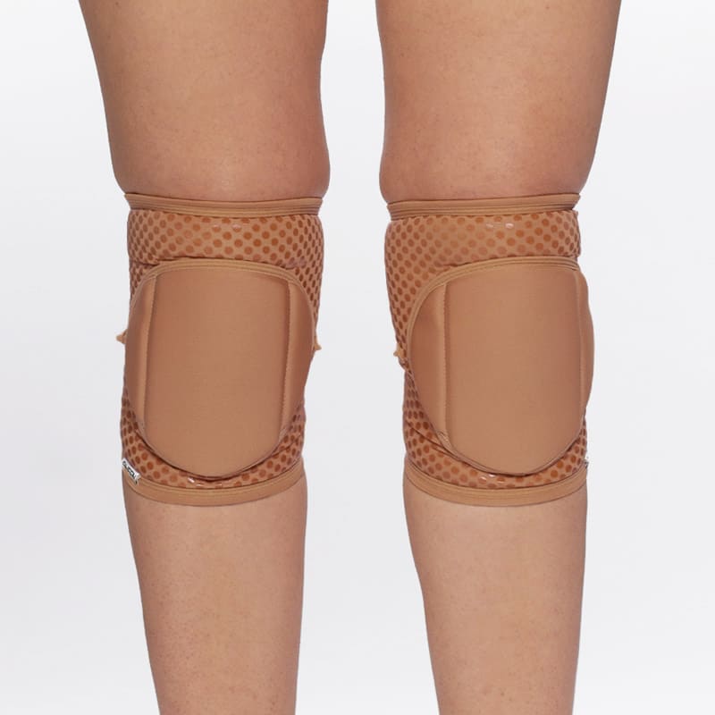 Grippy knee pads – Nude-Caramel